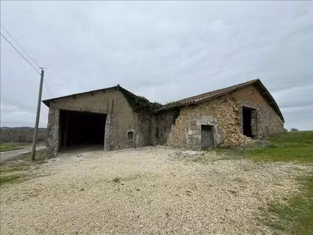 vente maison 2 pièces 403 m² montbron (16220)