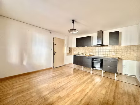 vente appartement 2 pièces 32 m² à castelnaudary (11400)  55 000 €