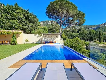 villa de luxe de 7 pièces en location cassis  france