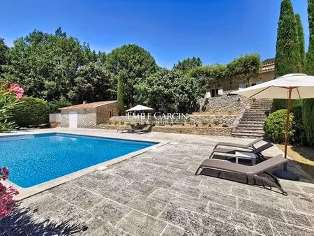 prestigieuse propriété de campagne en location à lourmarin  france