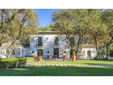 villa de luxe de 9 pièces en location mallemort  provence-alpes-côte d'azur