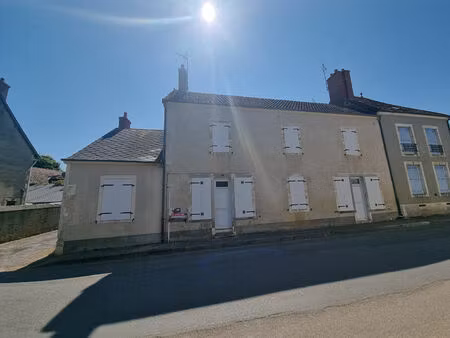 a vendre  maison germigny l'exempt  3 chambres  grange  jardin.