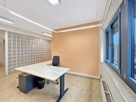 bureaux à louer à dave (vbc14769)