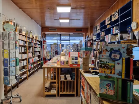 vente locaux professionnels 80 m² à sisteron (04200)  132 000 €