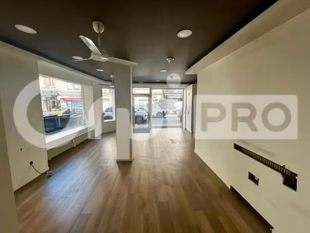 local commercial a louer