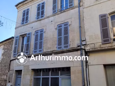 vente immeuble 8 pièces 203 m2 à saint-jean-d'angély
