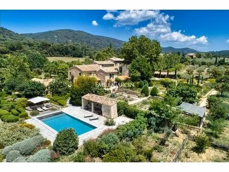 villa de 10 pièces de luxe en location lourmarin  france