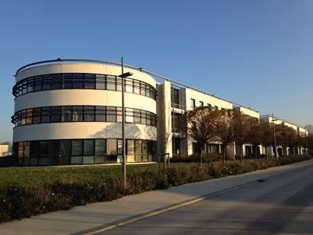 location bureau 3 pièces