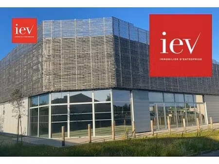 location local commercial