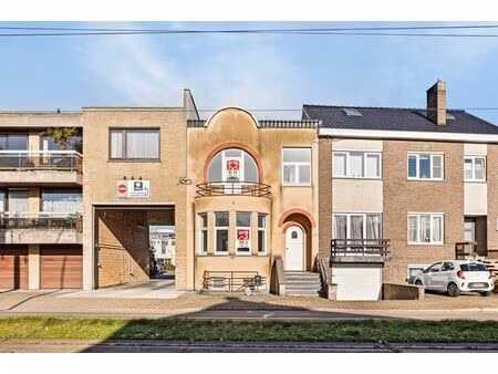 maison familiale à rafraîchir à vendre à la panne!