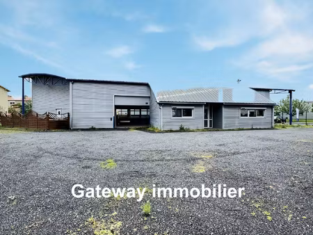 location local d'activité de 375m2 à issoire