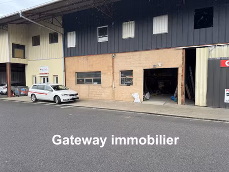 location local professionnel 210m2 à issoire