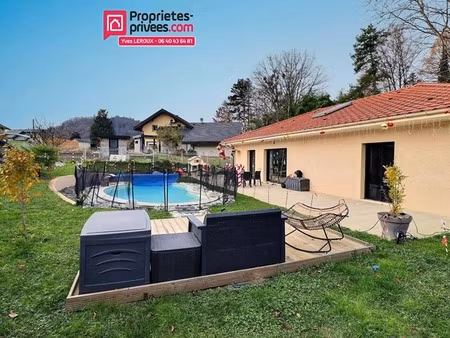 maison/villa haut de gamme à mésigny