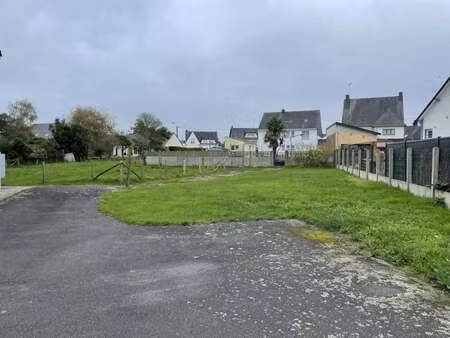 vente terrain piscine à donges (44480) : à vendre piscine / 563m² donges