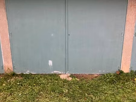 garage à louer quartier victor hugo