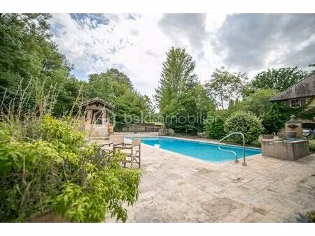 demeure de 1 500 m² à savigneux