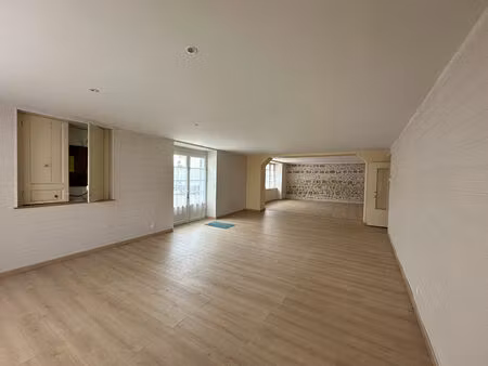 maison saint michel en l'herm 9 pièce(s) 205 m2