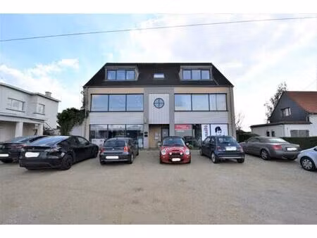commerciële eigendom te huur in astene