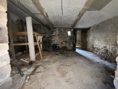 parking / box besançon 46 m2