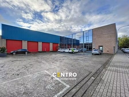 instapklare burelen/showroom (± 1.400 m²) + opslagplaats ...