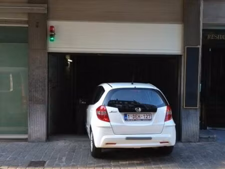 bruxelles centre historique emplacement intérieur de parking