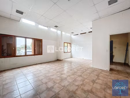 local commercial draveil 64 93 m²