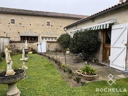 maison ancienne avec un grand potentiel