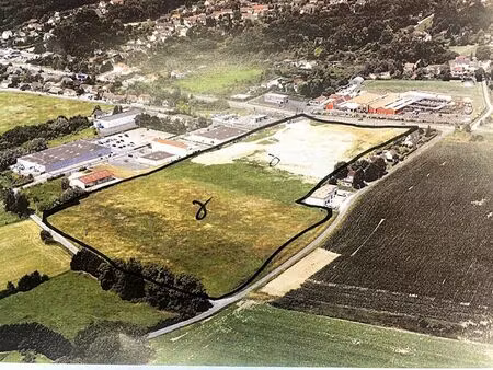 a mouroux 77 à 1 heure de paris sncf et 30 mn de chessy rer et tgv sur axe routier très pa