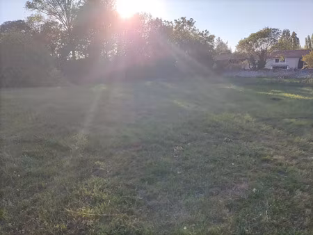 vente terrain 930 m² à le rochereau (86170)  29 900 €