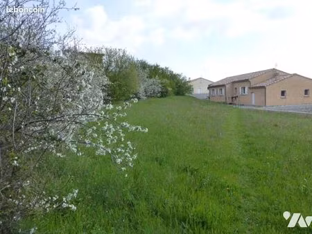 terrain 795 m² chomerac