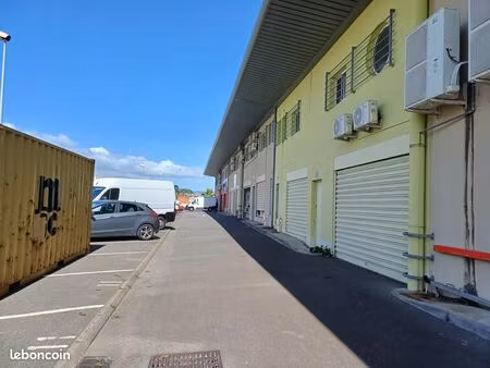 local industriel 352 m²
