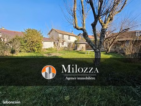 propriété 4 pièces 138 m²