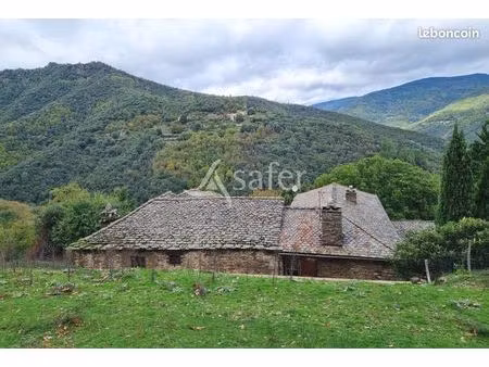 propriété 8 pièces 165 m²