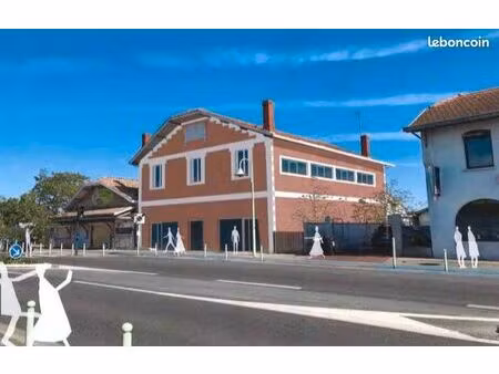 local bureaux 404 m²