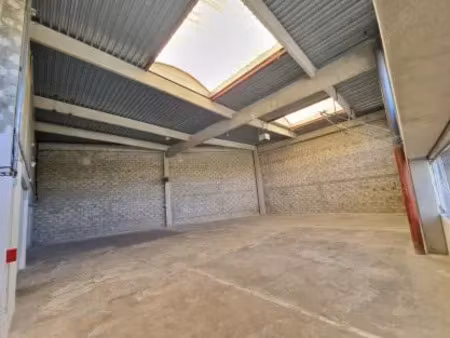 local industriel/entrepôt