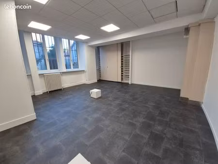 bureau 37m2 gray centre ville
