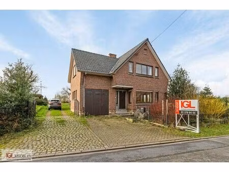 maison individuelle avec atelier et jardin orienté sud à ...