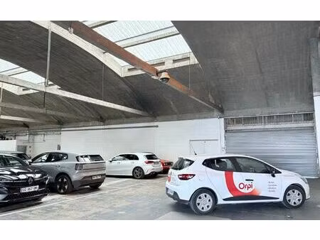 location stationnement  11 m² t- à laon  61 €