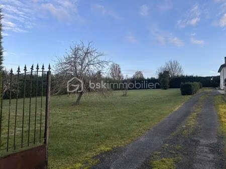 terrain de 2 450 m² à lisle