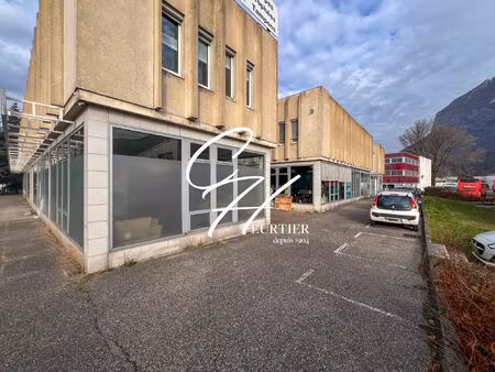 vente commerce 5 pièces 192 m² saint-martin-le-vinoux (38950)