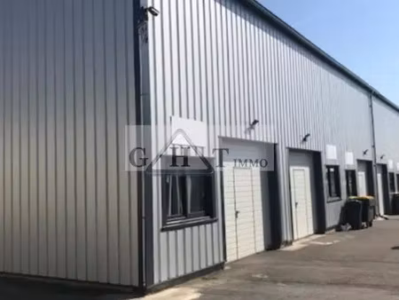 entrepot de 90m² a louer a le plessis-belleville
