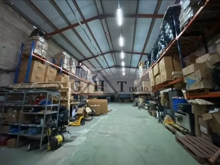 location local commercial