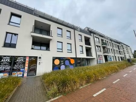 espace commercial de nouvelle construction de 160m²