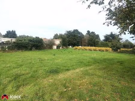 vente terrain à rosnay (85320) : à vendre / 675m² rosnay