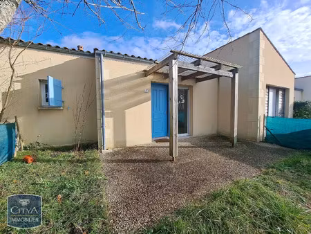 appartement à louer 2 pièces 39.99 m² - thénac (17) - 585€