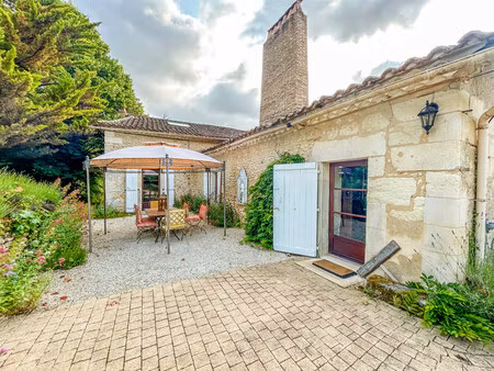 maison à vendre à saint-léon-sur-l'isle (24110) - dordogne
