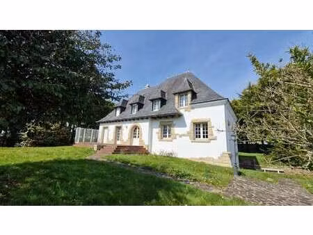 vente maison à rosporden (29140) : à vendre / 195m² rosporden