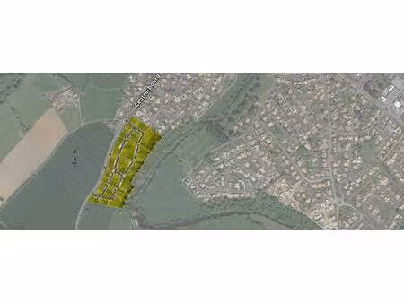 vente terrain à montaigu (85600) : à vendre / 248m² montaigu