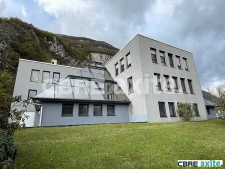 location bureau sassenage 1 134 m²