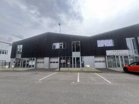 location local d'activités fretin 333 m²